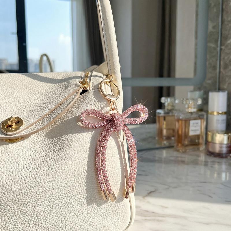 Crystal Butterfly Knot Pendant - Phone Accessories Ideas recension och pris